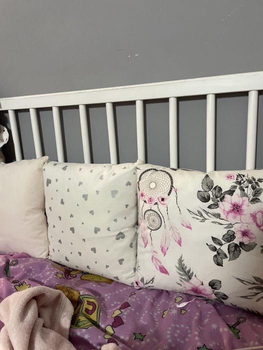 Бортики на ліжко