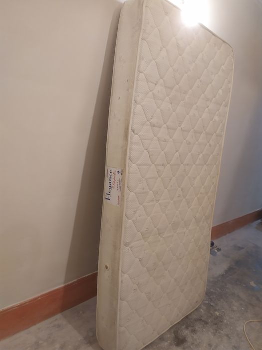 2 colchões de cama