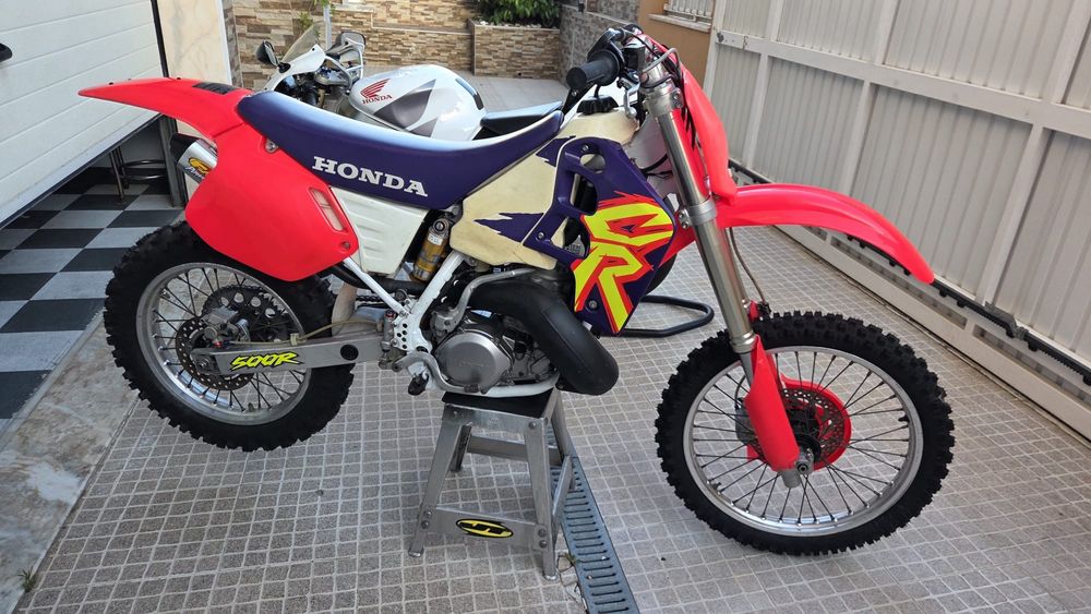 Honda CR500 e VTR1000
