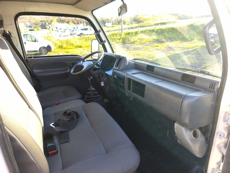 Nissan Cabstar Tribasculante