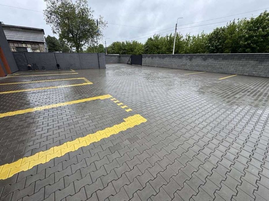 р Продаж сучасного СТО на власній ділянці 8 соток Обладнане