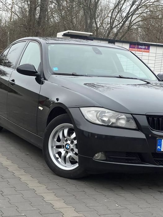BMW Seria 3 BMW E90 318i • 2006 • LPG