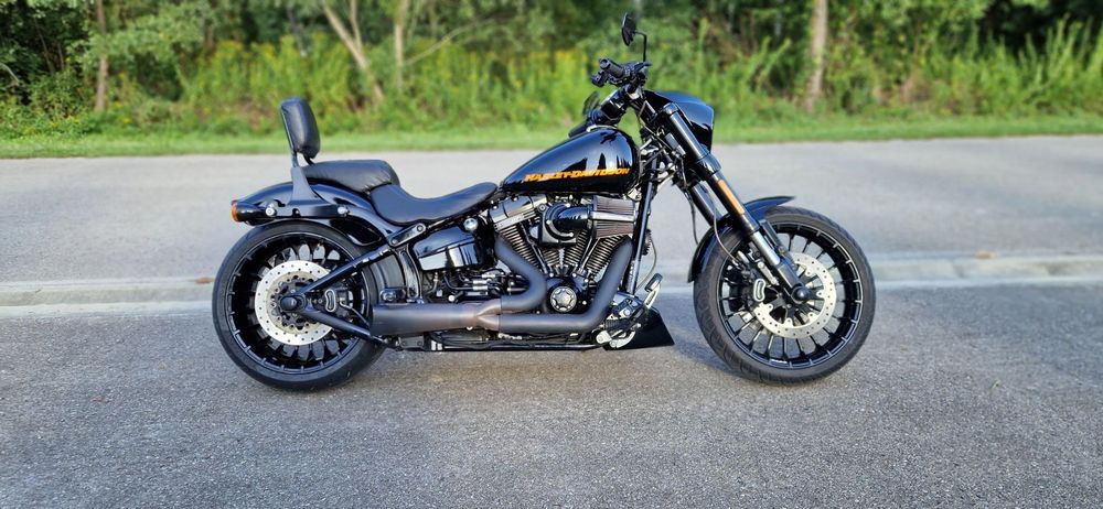 Harley-Davidson Softail Breakout Harley Davidson Breakout Pro Street FXSE CVO STAGE IV 117