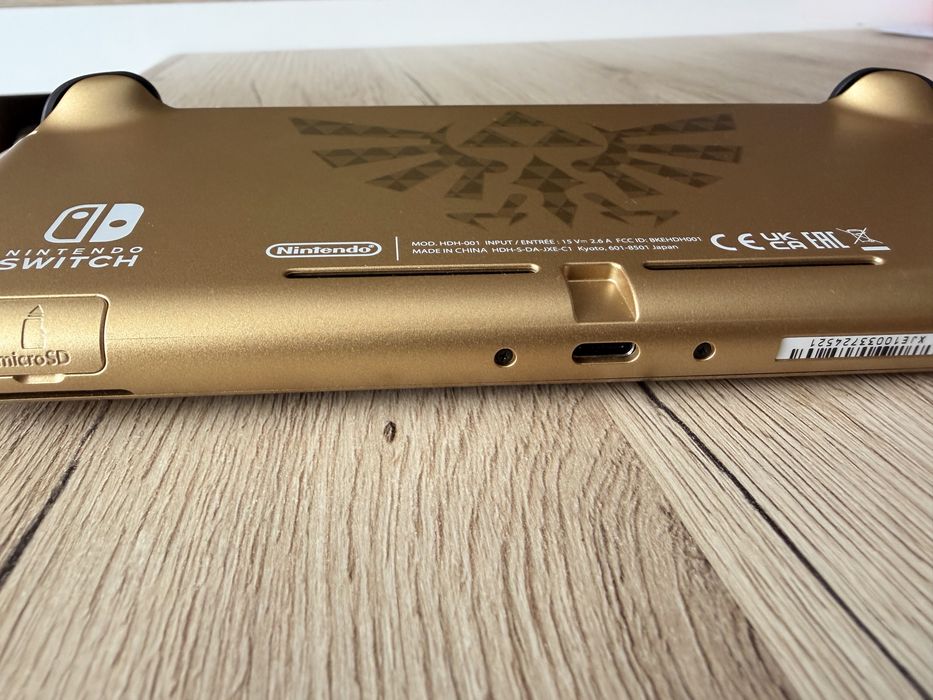 Nintendo Switch Lite Hyrule Edition przerobiona