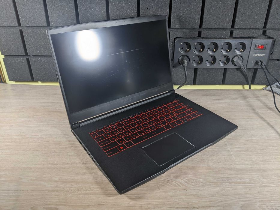 Ноутбук MSI GF63 15.6" i5-12450H / 16GB / SSD 512GB / RTX 4050 Б/В