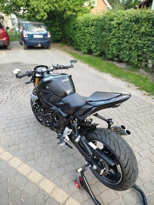 Suzuki GSR 750A 2016 ABS IXIL