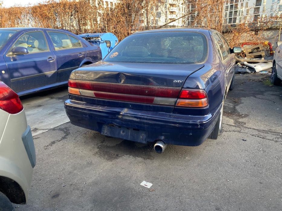 Продам нісан максіма