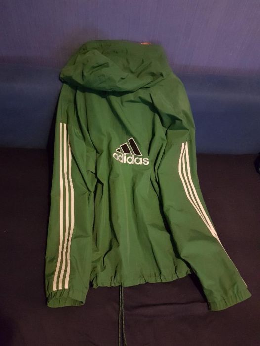 Bluza Adidas rozpinana.