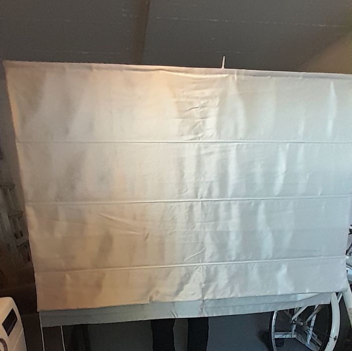 Estore 140cm tecido dobrável com hastes cor champagne acetinado