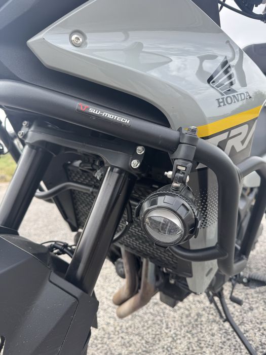 Vendo Honda Transalp de 2025 como nova!
