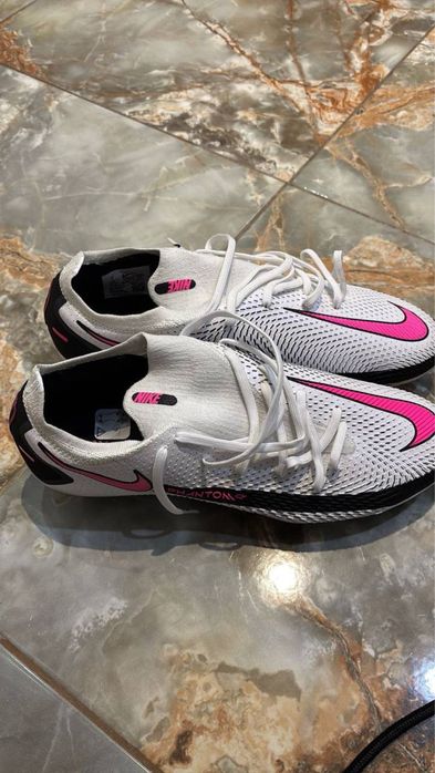 Бутси чоловічі нові.