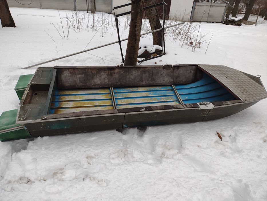 Продам човен "Автобот"