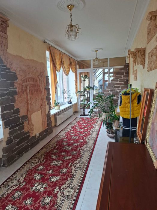 Продам унікальний будинок на Генерала Арабея