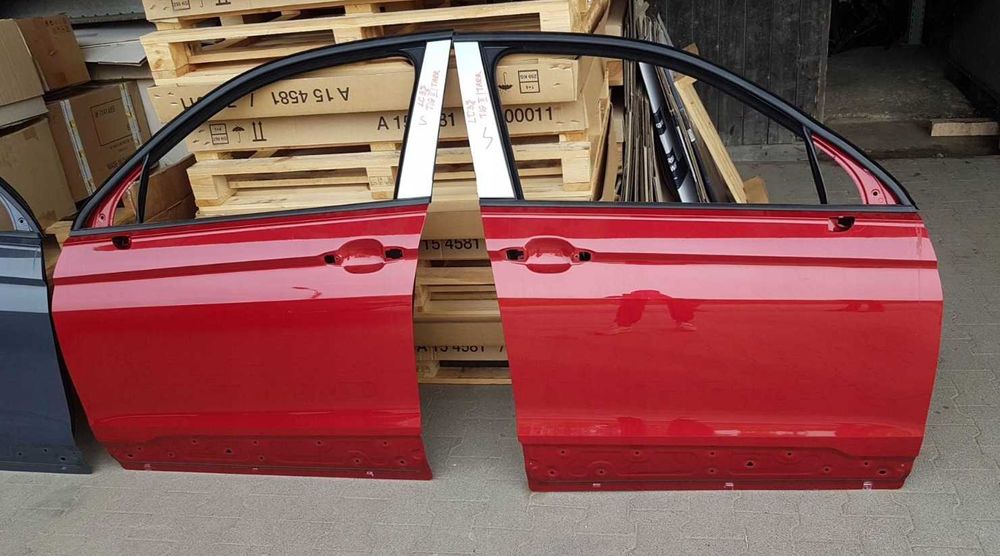 Двері Volkswagen Tiguan 3 CD3 передні або задні праві ліві разборка