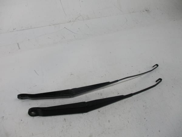 Haste / braço de escova limpa vidros frente direita FIAT Punto (188_)
