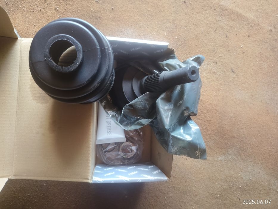 ШРКШ(шарнір рівних кутових швидкостей)