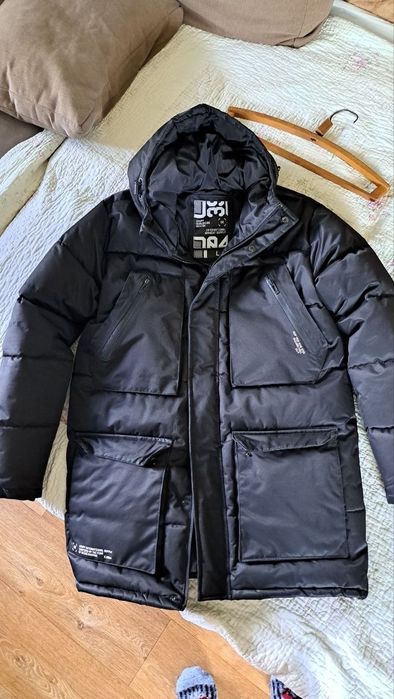 Продам зимову чоловічу куртку cropp
