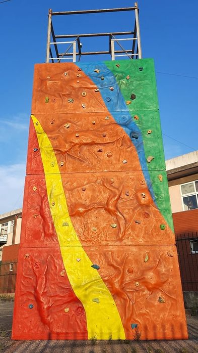 Torre de Escada (9mts) +Slide (200mts)+Teia