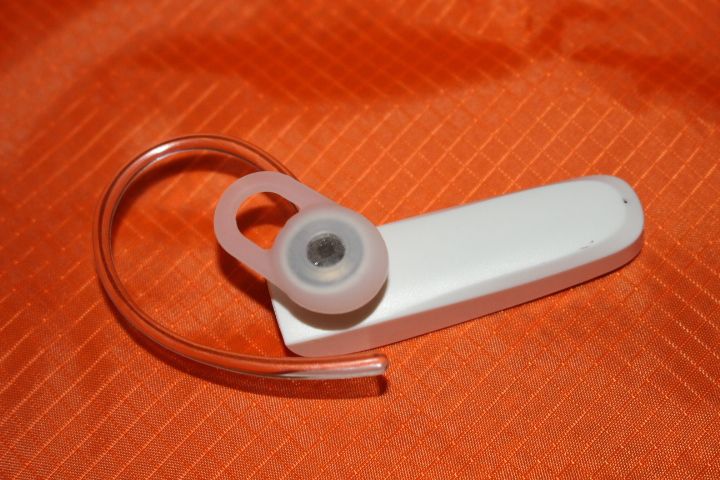 Bluetooth гарнитура. Гарнітура для мобільного телефону. Блютуз USB