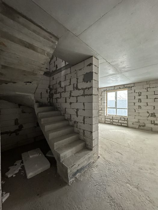 Таунхаус в Гостомелі біля озера