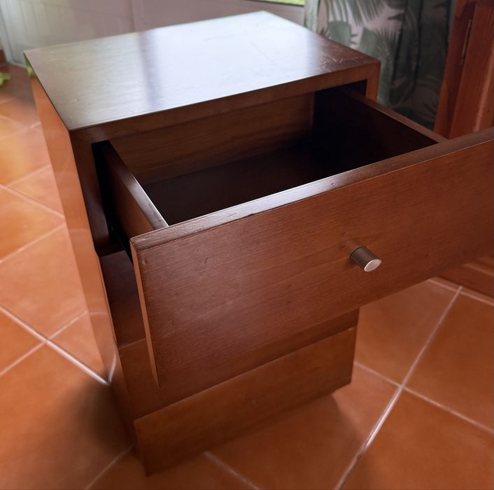Mesa de Escritorio e Gaveteiro
