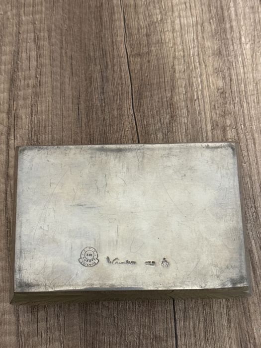 Caixa Guarda Jóias Em Estanho