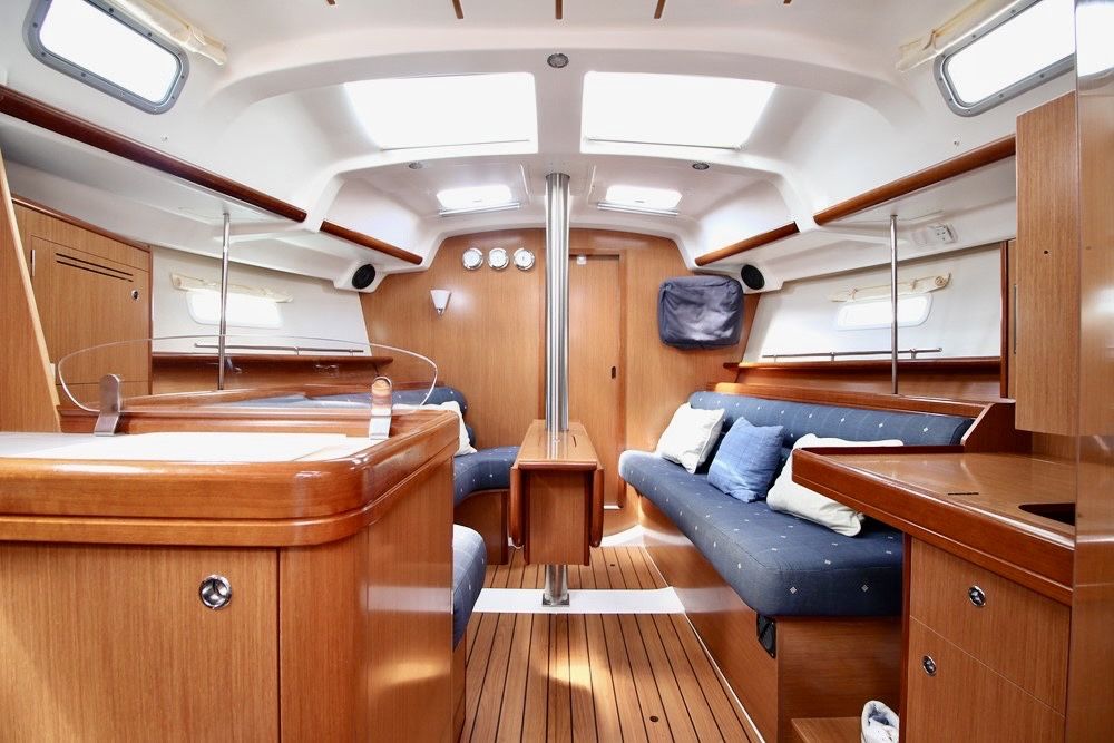 Jacht żaglowy Beneteau Oceanis 343 Hiszpania