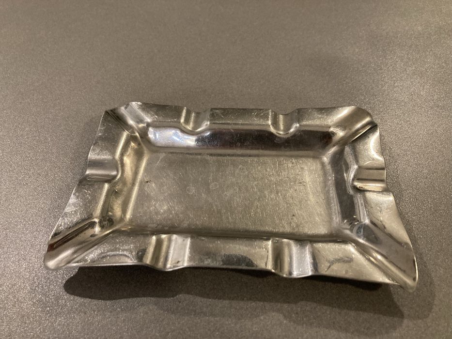 Popielniczka metalowa stalowa, prostokątna, prl