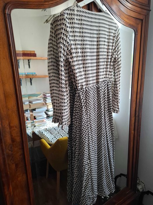 Sukiennka letnia Massimo Dutti