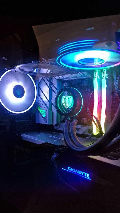PC Gaming Ryzen 5 7600X + RTX 3060 12gb + Asus ROG Wifi + 32GB Ram | Monitor 32'' 4K + Teclado Razer Wireless | Pack Completo