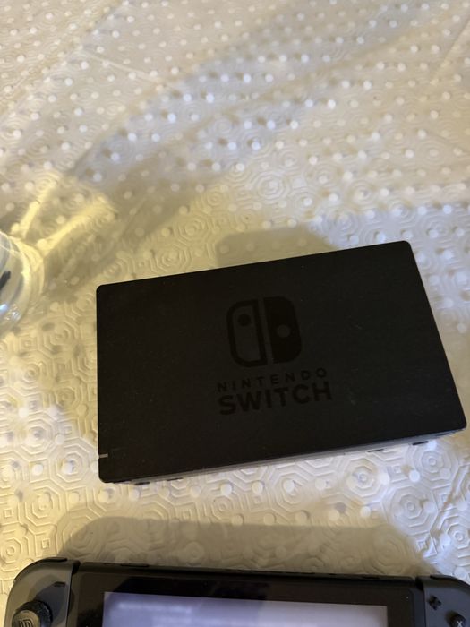 Vendo nintendo switch  e sleeve