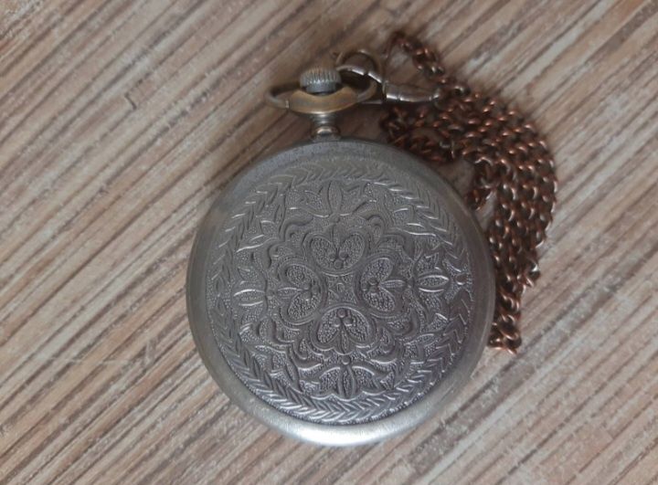 Часы карманные "Молния", жен-е "Вымпел"