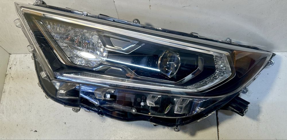 Фара ліва Toyota Rav4 USA hybrid, 2019 2020, 2021 811500R162