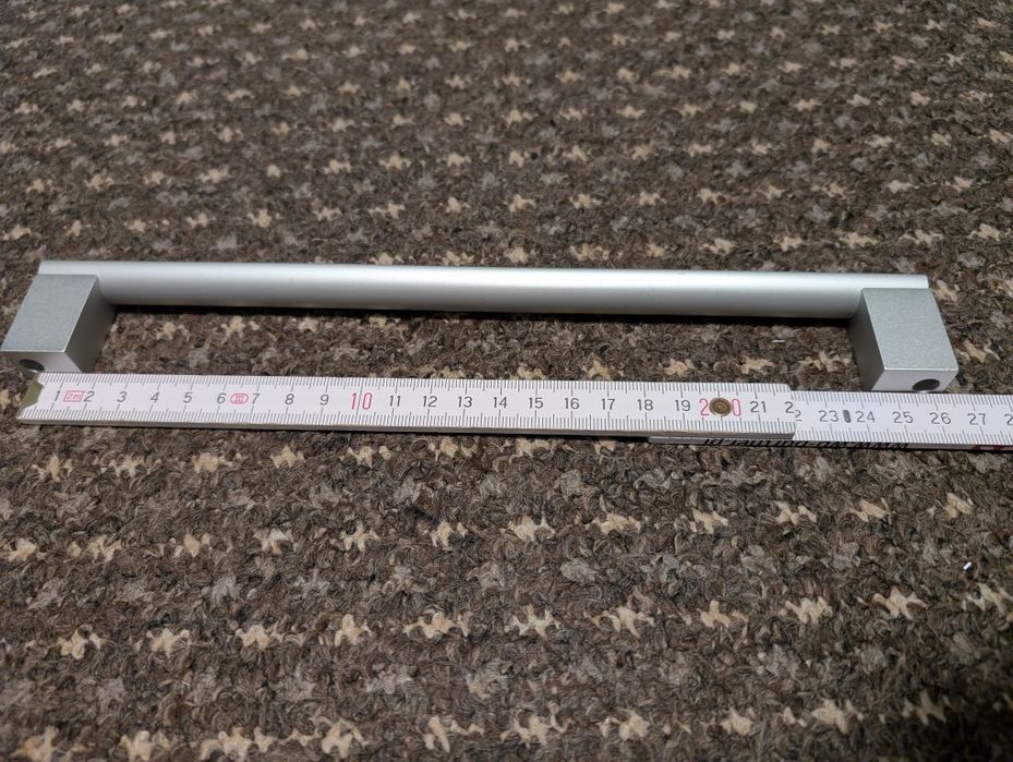 Uchwyt meblowy aluminiowy długość 267 mm  ilość 20 szt