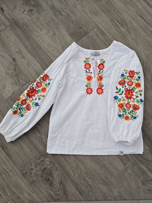 Вишиванка для дівчинки