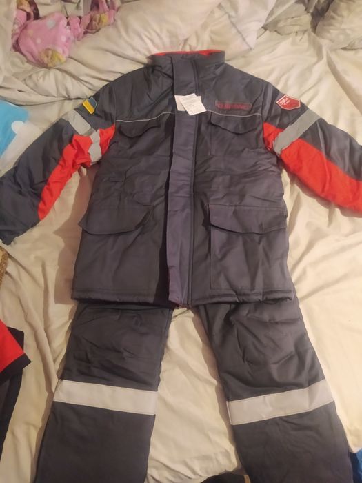 Продам 1 зимний комплект спецодежды и 1 зимние спецштаны
