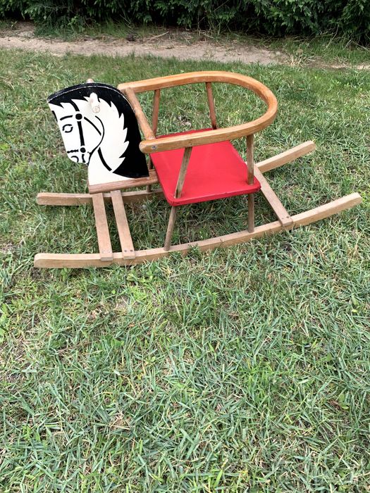 Cavalo de balançar em madeira brinquedo crianças