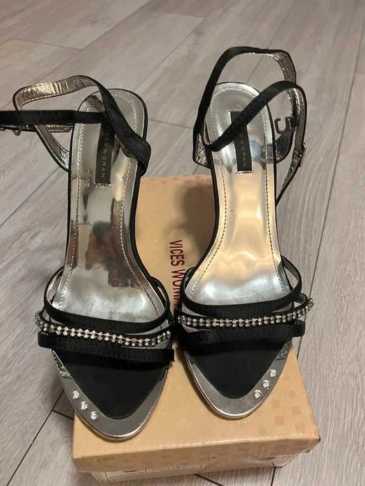 Czarne sandałki na szpilce, srebrny obcas, buty damskie 39