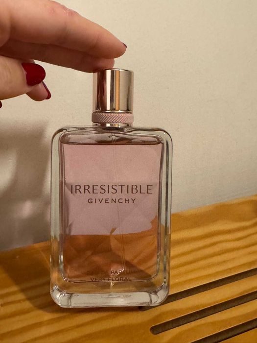Perfume Givenchy irresistible