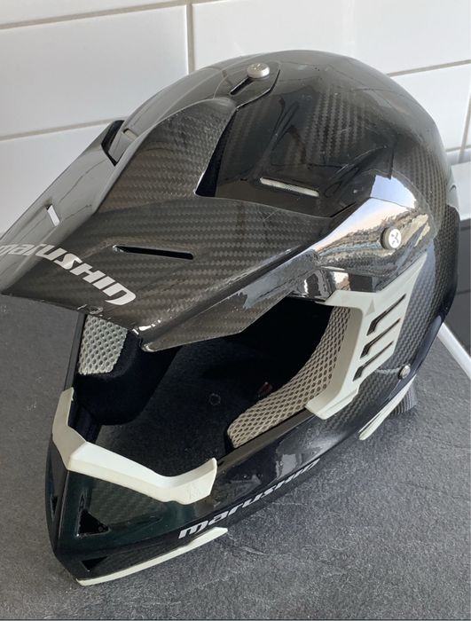 Мотошолом Marushin, модель RS-MX Carbon