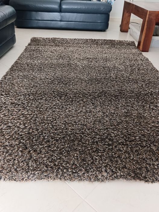 Tapete sala cor chocolate