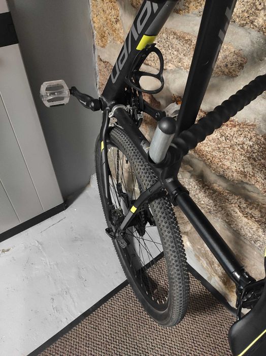 Bicicleta BTT Eleven Elite R29