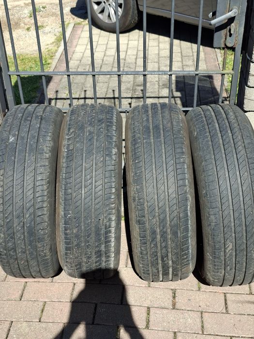 Opony letnie Michelin Primacy 215/65 R17