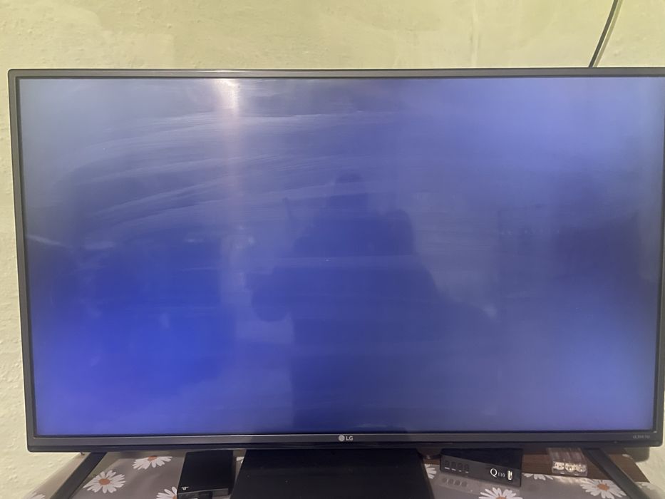 Продам телевізор lg43