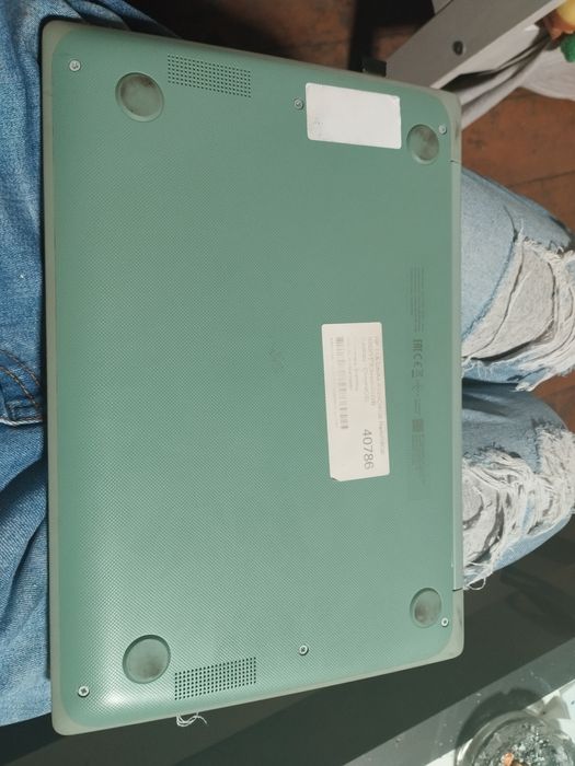 Sprzedam Laptopa HP 11A