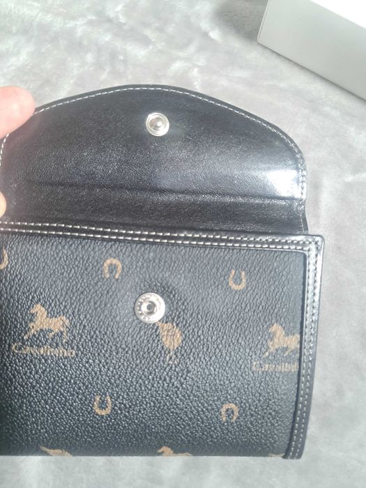 Carteira cavalinho nunca usada na caixa