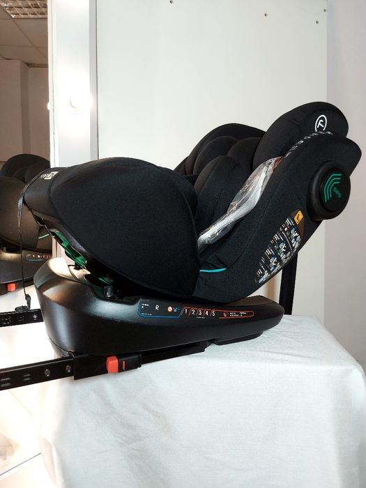 Автокрісло від народження  до 36 изофикс + поворот FREEon Ultima