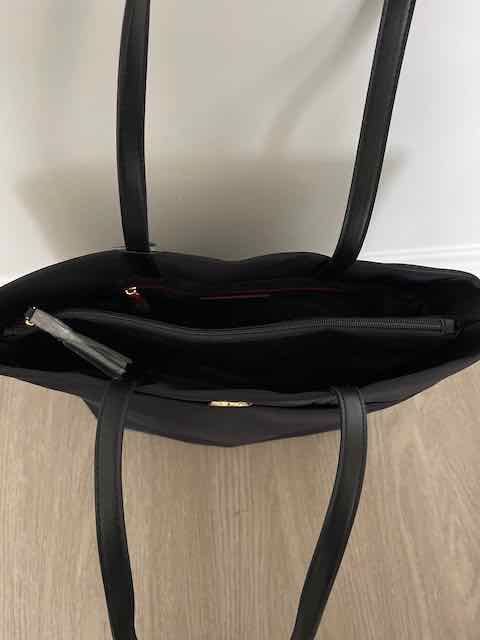 Tommy Hilfiger - torebka damska z USA.