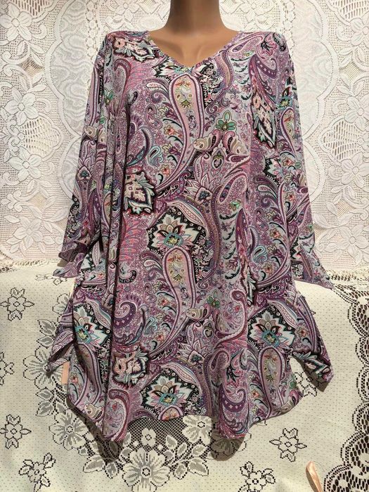 Ошатні блузи великі  60-65