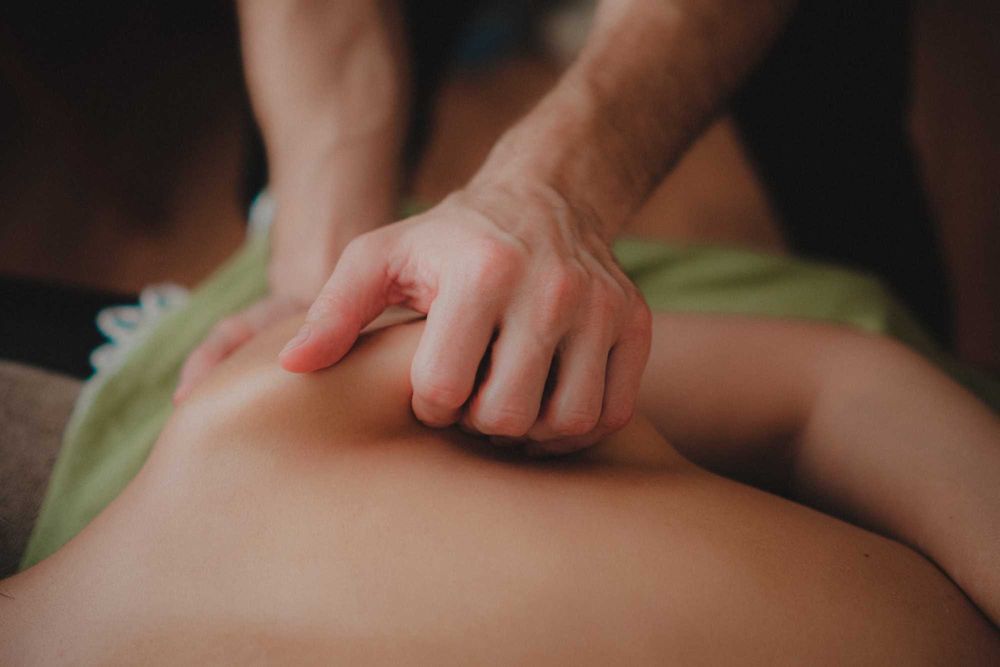 Масаж лікувальний та реабілітаційний